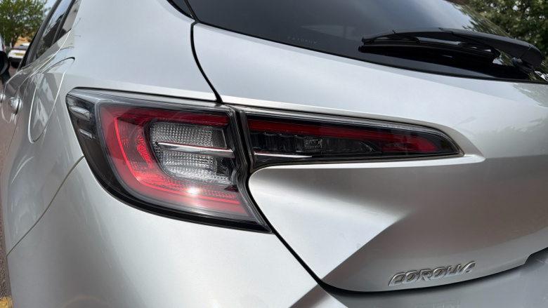 Toyota Corolla 1.8 VVT-i Hybrid Design 5dr CVT Hybrid Hatchback